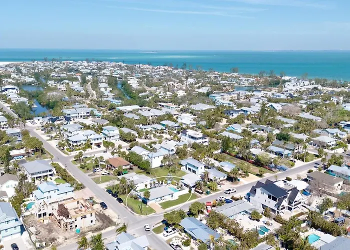 Magnolia Shores