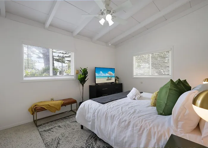 Bos Beach Bungalow